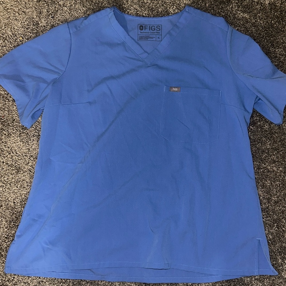 Fig scrub top